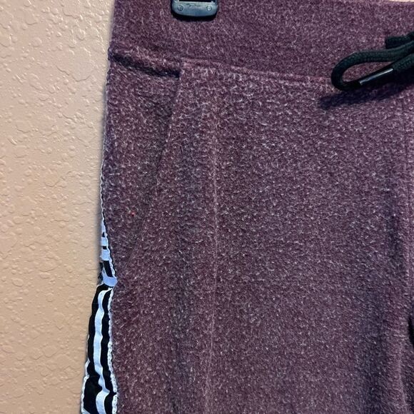 Victoria’s Secret PINK maroon jogging pants - Picture 4 of 9